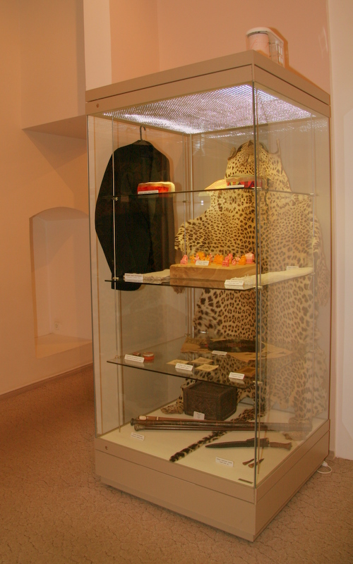 Витрина Бриллиант в музее Рериха (Москва)